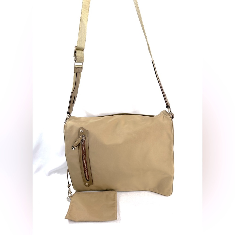 Tumi Unisex Tan Ballistic Nylon Medium Messenger Bag Side Pockets Zip Pouch